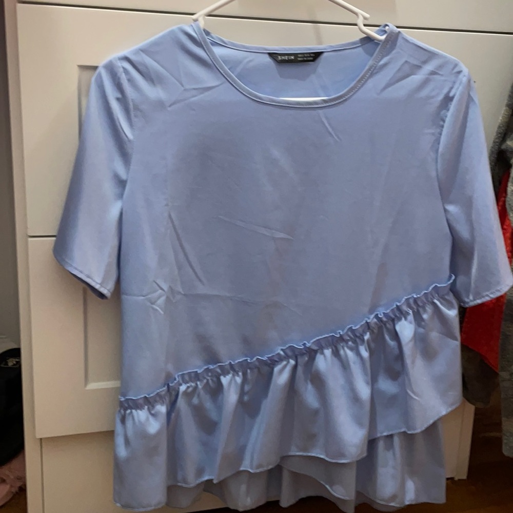 CUTE BLOUSE